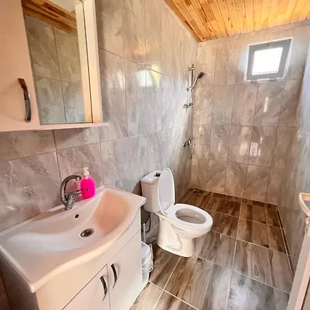 Parlak Evleri Aparthotel