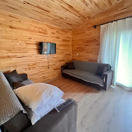 Parlak Evleri Aparthotel *