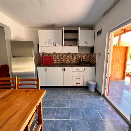 Parlak Evleri Aparthotel Adrasan