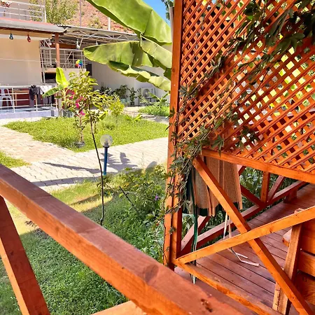 Parlak Evleri Aparthotel