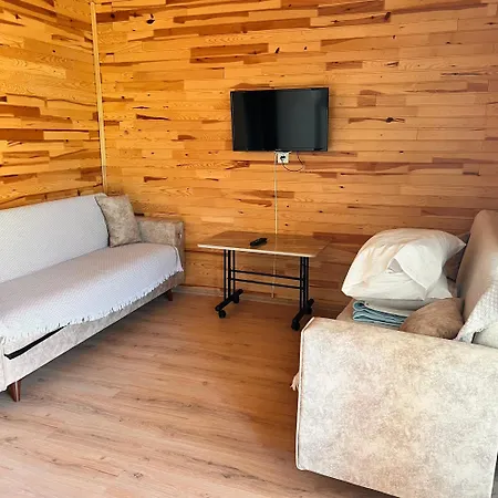 Parlak Evleri Aparthotel *