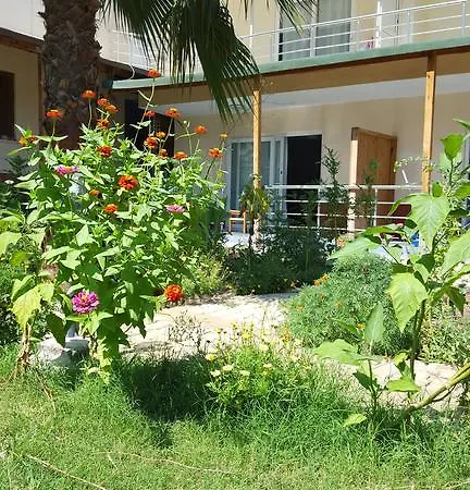 Aparthotel Parlak Evleri *