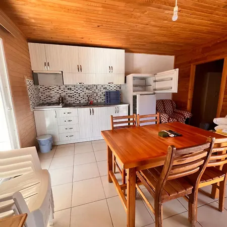 Parlak Evleri 4* Adrasan