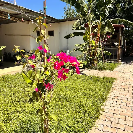 Parlak Evleri Aparthotel Adrasan