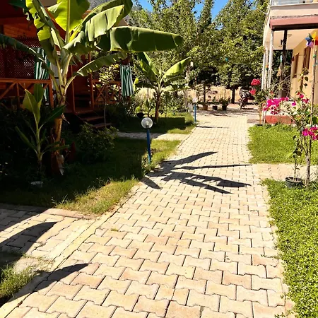 Aparthotel Parlak Evleri *