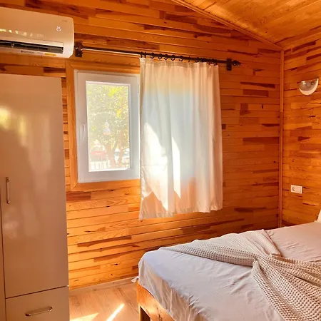 Parlak Evleri 4* Adrasan